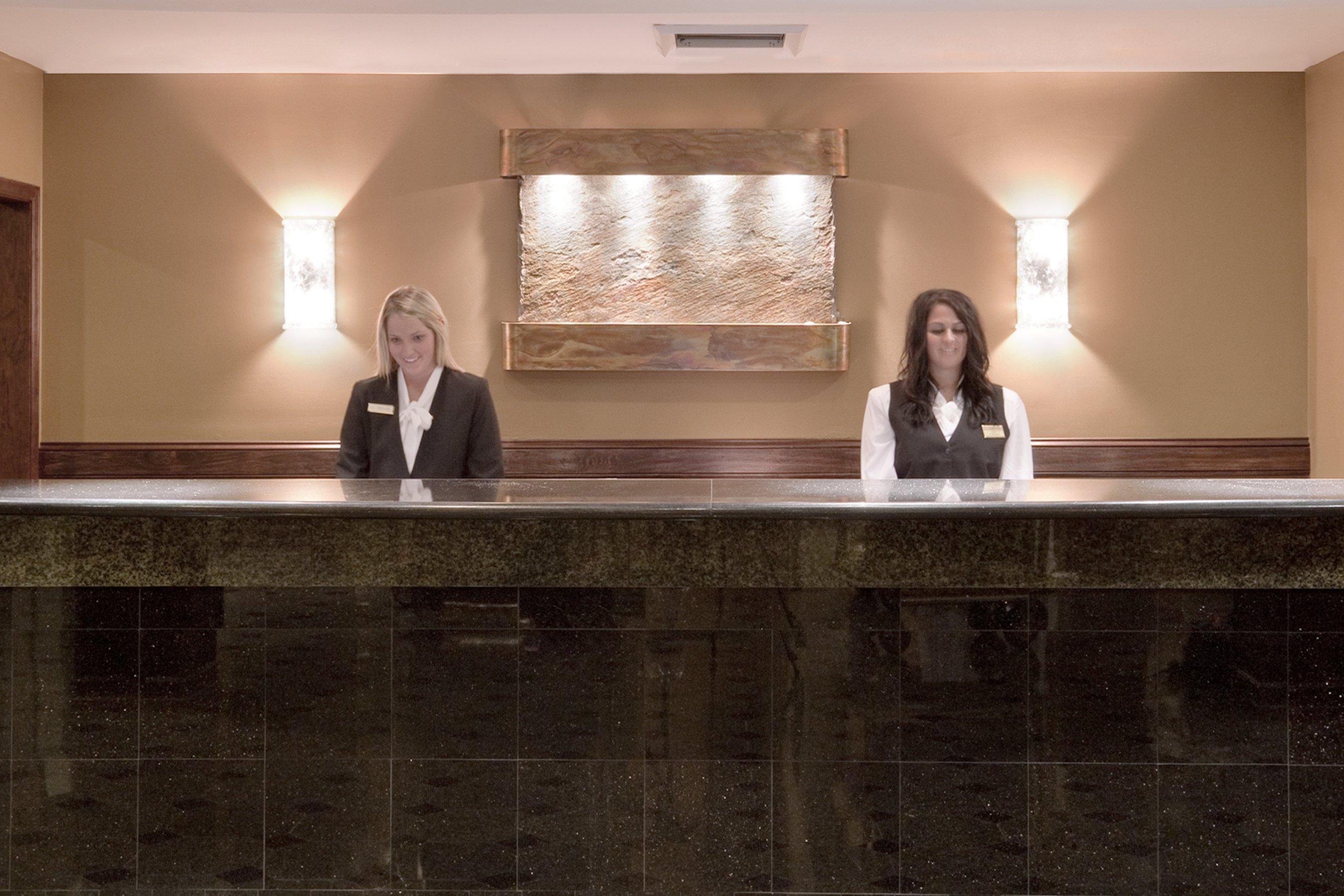 Crowne Plaza Cleveland Airport By Ihg Hotel Middleburg Heights Exterior foto